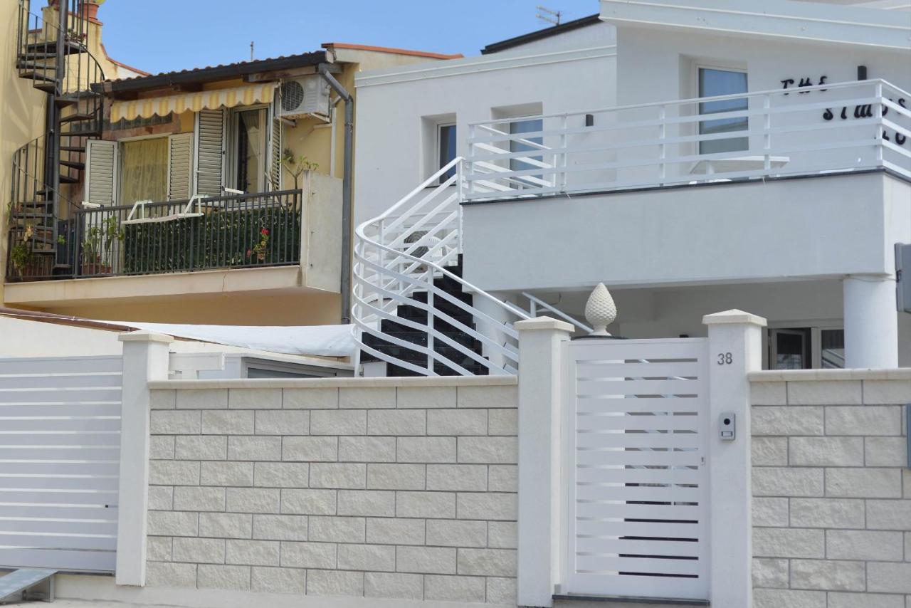 The Simo's House A